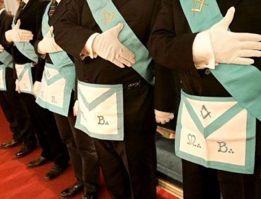 Ελλάς το μεγαλείο σου: Ακόμα και οι μασόνοι «μάσησαν» το ταμείο της Στοάς!